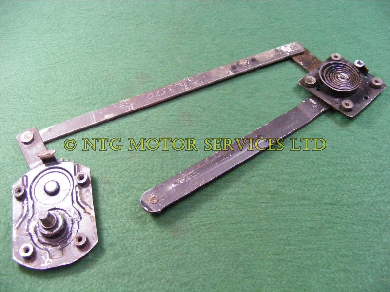 14G9678 Window Regulator - Front RH 