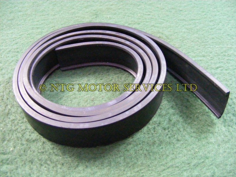 Insulator Rubber Rear Spring Clamp R462F Required Qty 1