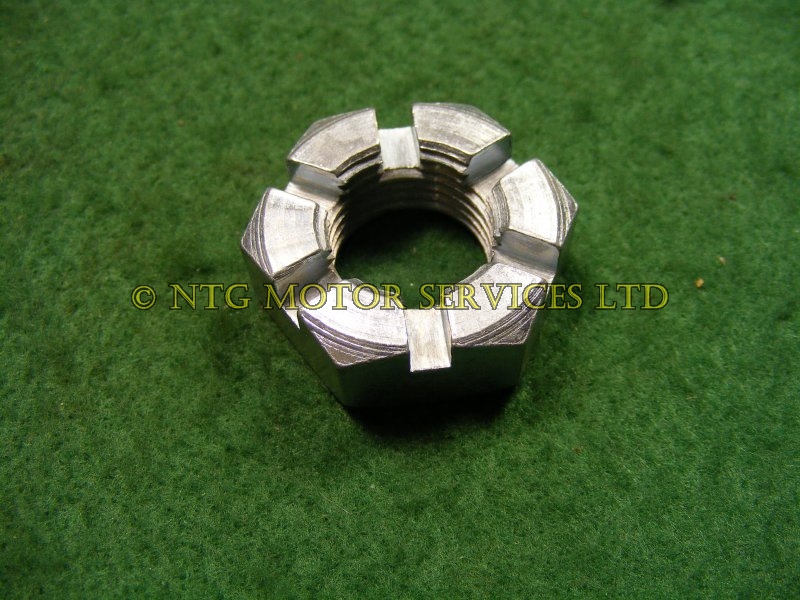 53K330 Hub Nut Front Stub Axle